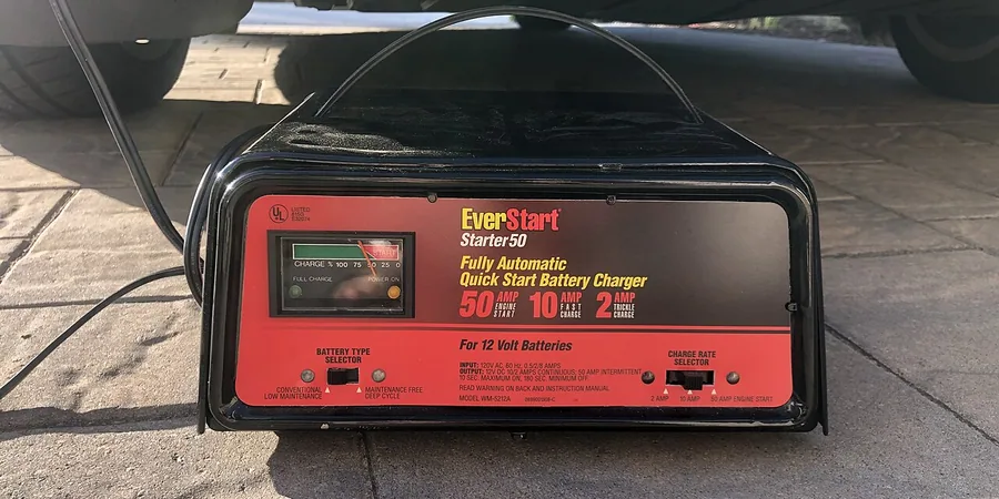 Top 10 Best 12 Volt Battery Chargers Reviews