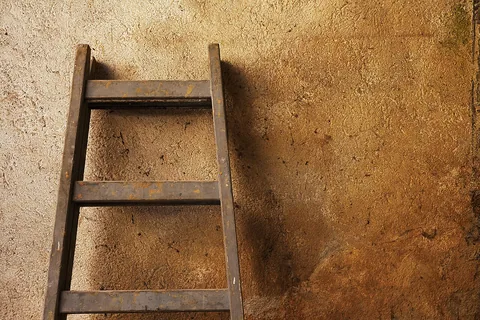 Ladder Duty Ratings: What Type IAA, IA, I, II and III Mean — And How to Choose the Wrong Class