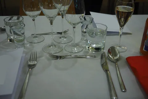 Top 10 Best Stainless Steel Flatware Sets Reviews