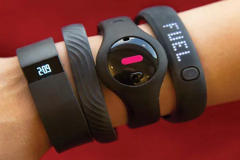 Top 10 Best Waterproof Fitness Trackers Reviews